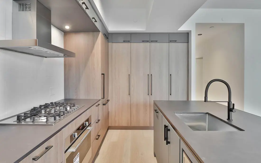 Modular kitchen, Light oak, handleless, stone counter